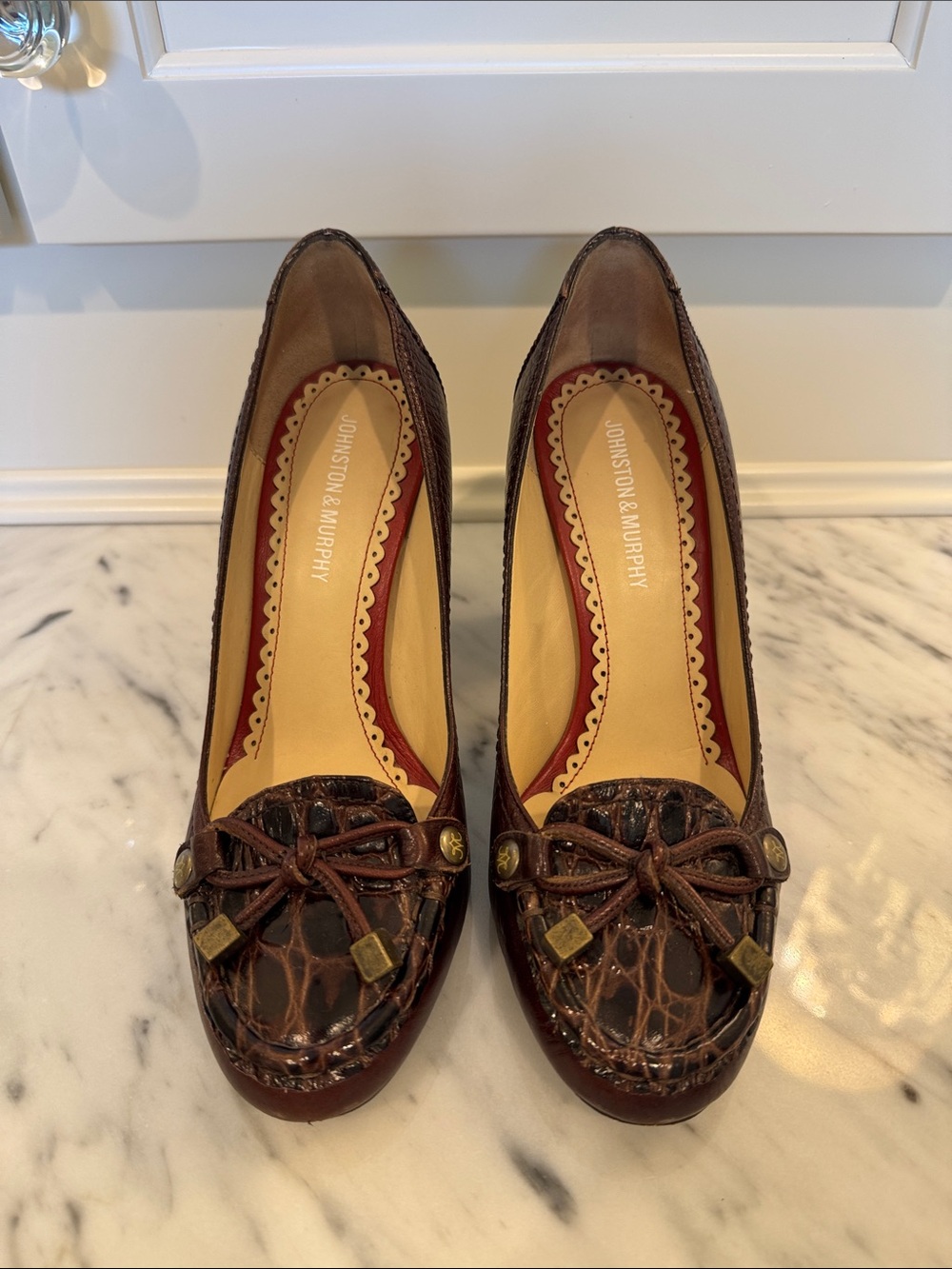 Johnston & Murphy Dark Brown Croc-Embossed Leather Loafers with Bow